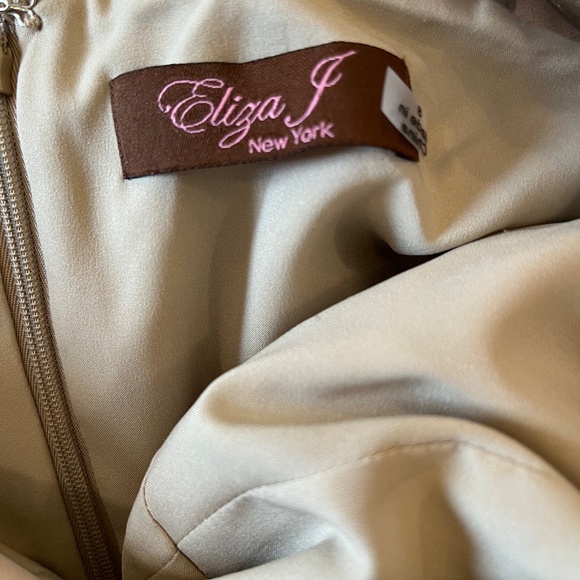 Eliza J Cocktail Dress - Picture 7 of 8